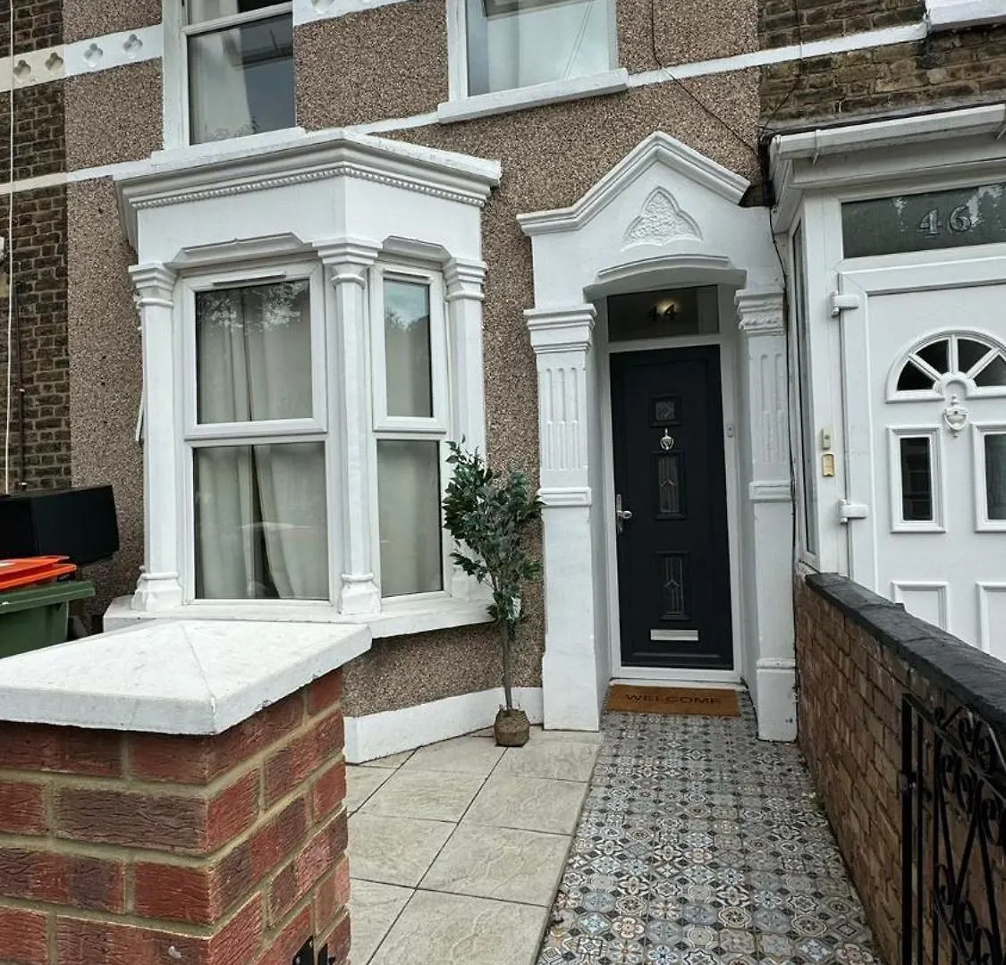 Homestay Spacious Double Room In Greater London